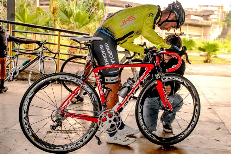 Carlos Torres: “Estoy contento por seguir en el Team Aurinegro”