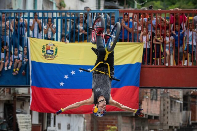 Daniel Dhers mostró tráiler de su documental «Un pedal a la vez»