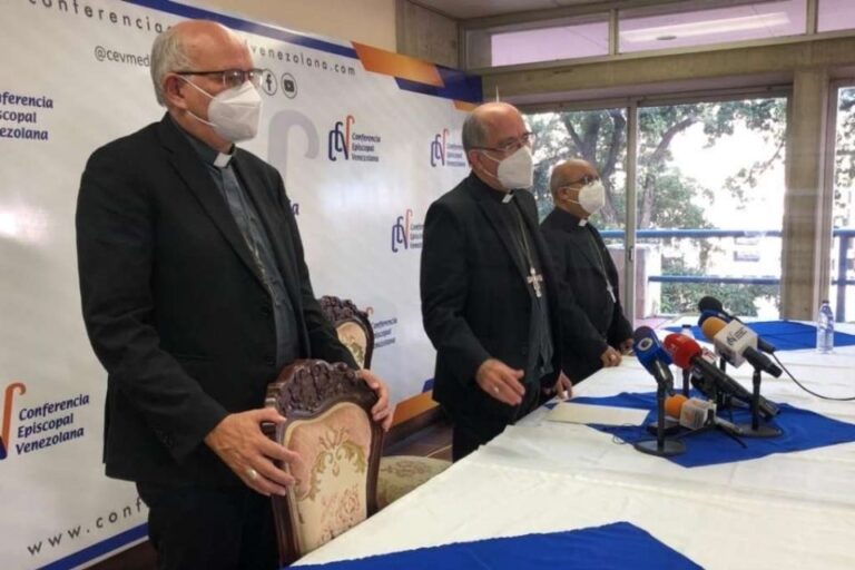 Al menos 20 % de los sacerdotes del país se ha contagiado de covid-19