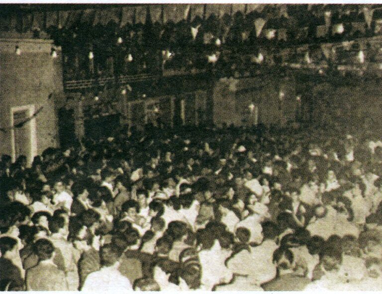 Los templetes y las casetas para el disfrute del pueblo