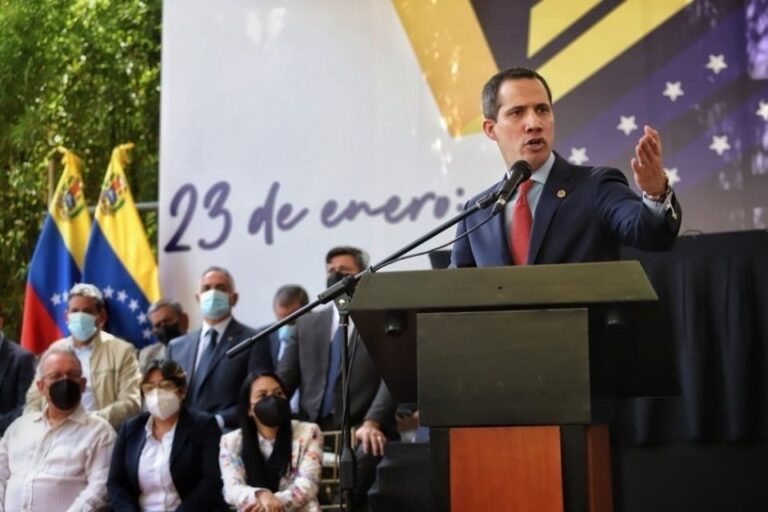 Guaidó hace un llamado para retomar las calles