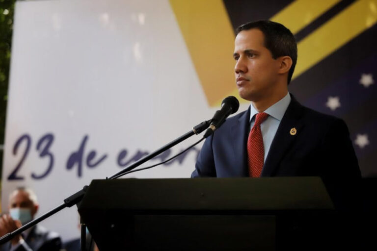 “Es necesario aliviar sanciones económicas antes de regresar al diálogo de México”