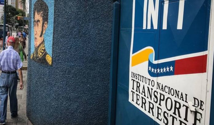 Qué debe saber para renovar la licencia de conducir en línea en Venezuela