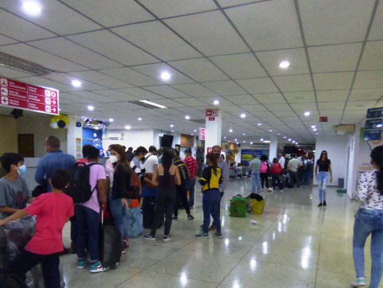 Aeropuerto de Santo Domingo funciona con normalidad