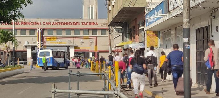 Martes de cédula par por los tramos binacionales