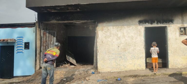 Un lesionado deja incendio de vivienda en San Antonio del Táchira
