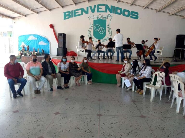 Agasajaron a los maestros de la frontera