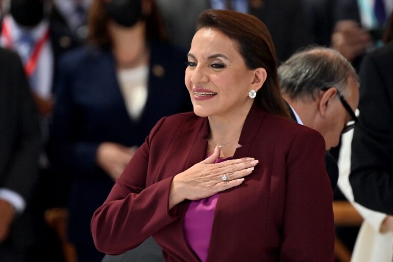Xiomara Castro primera mujer presidenta de Honduras