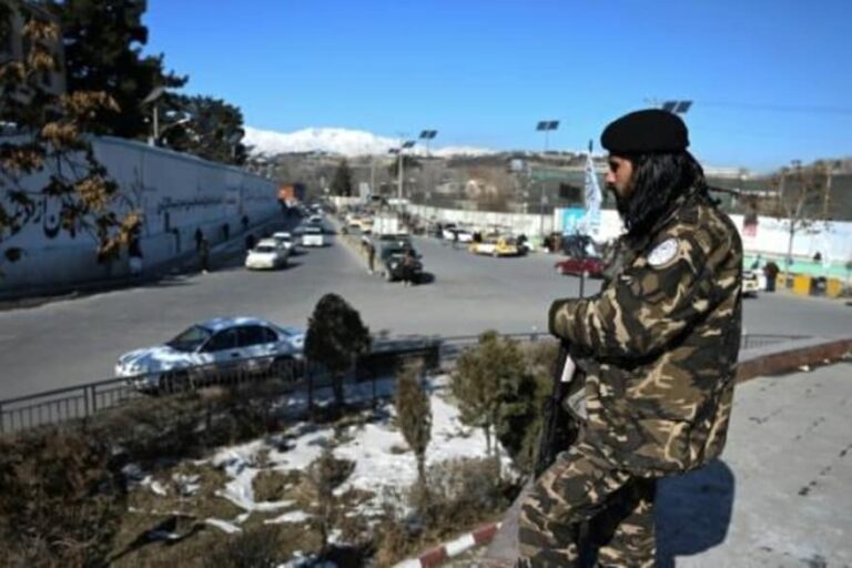 Los talibanes mataron a más de 100 colaboradores del anterior gobierno afgano