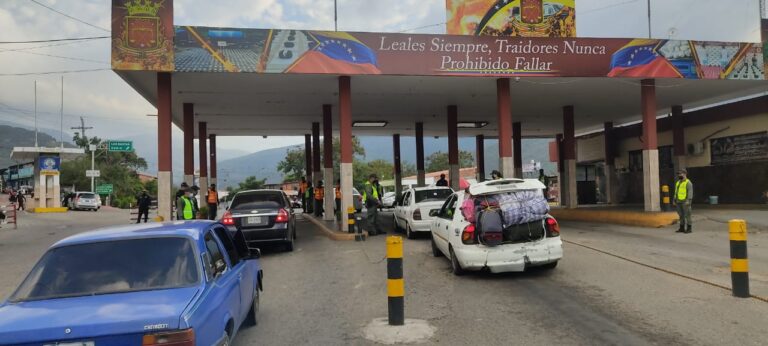 ¡Sin colas en Peracal!