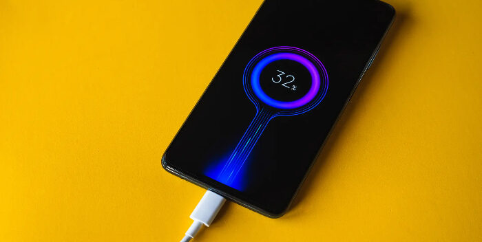 Configura tu teléfono para que grite cuando ya esté cargado