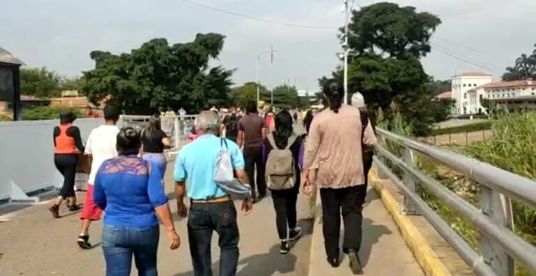 Martes de cédula par por el tramo binacional