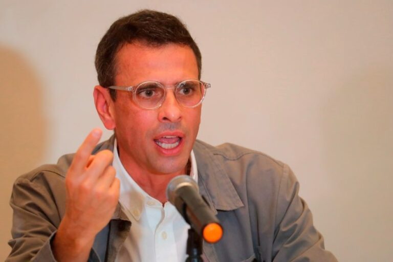 «Es hipócrita rechazar unas invasiones y justificar otras»