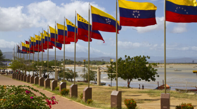 El cierre de frontera con Curacao mantiene en agonía a pescadores de La Vela