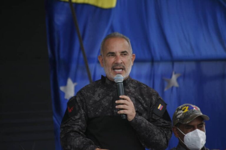 “Somos frontera con la OTAN y nueve bases norteamericanas”