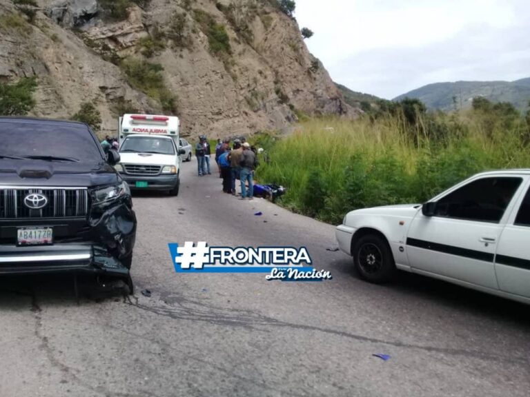 Motorizado lesionado deja aparatoso accidente en la vía hacia Apartaderos