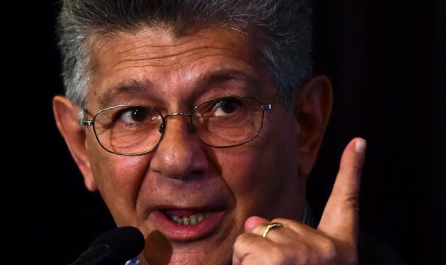 Ramos Allup: «No he abierto mi boca en materia de candidaturas»