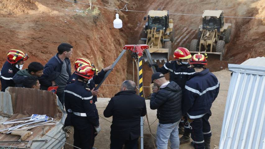 Autoridades desconocen cuánto pueda durar el rescate de Rayan: Sigue la transmisión en vivo del rescate