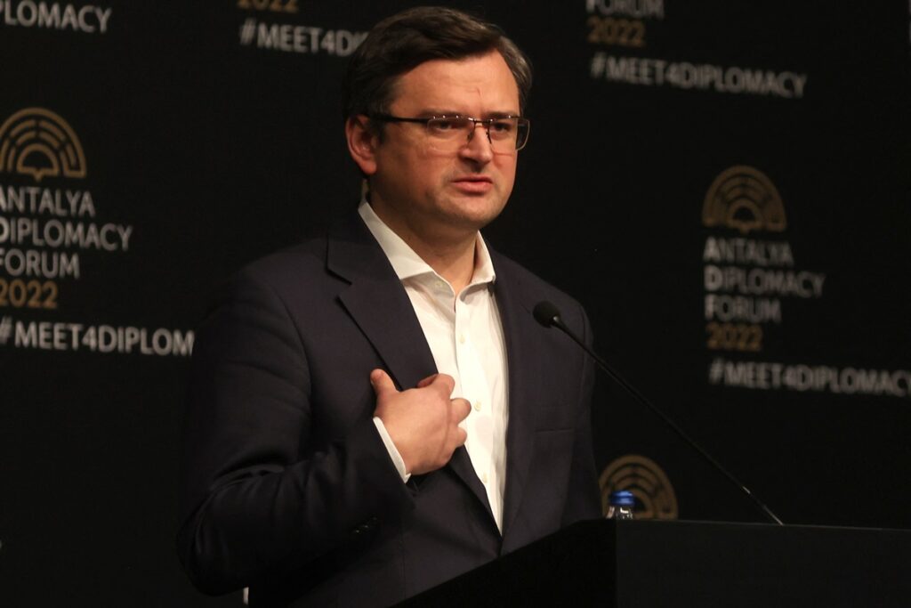 Ucrania está dispuesta a no entrar en la OTAN si se garantiza su seguridad