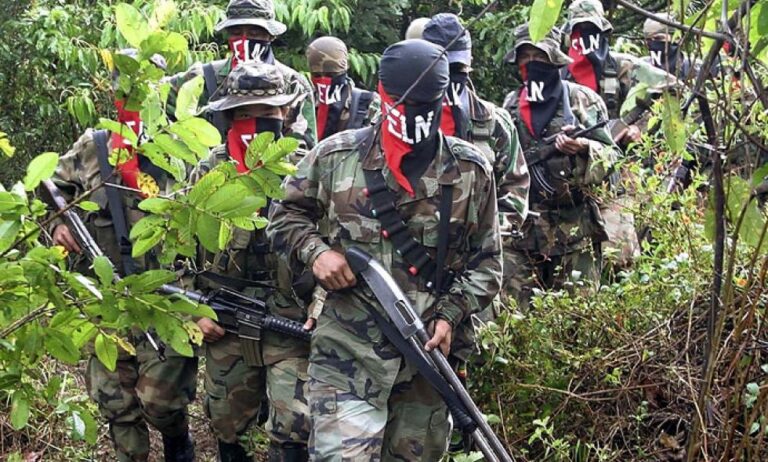 El ELN anuncia un alto el fuego durante elecciones legislativas de Colombia