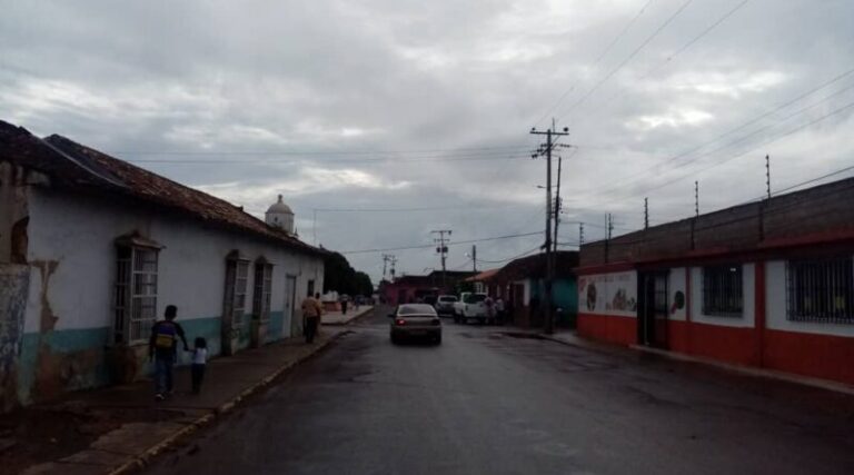 El agua en un municipio de Falcón solo llega del cielo