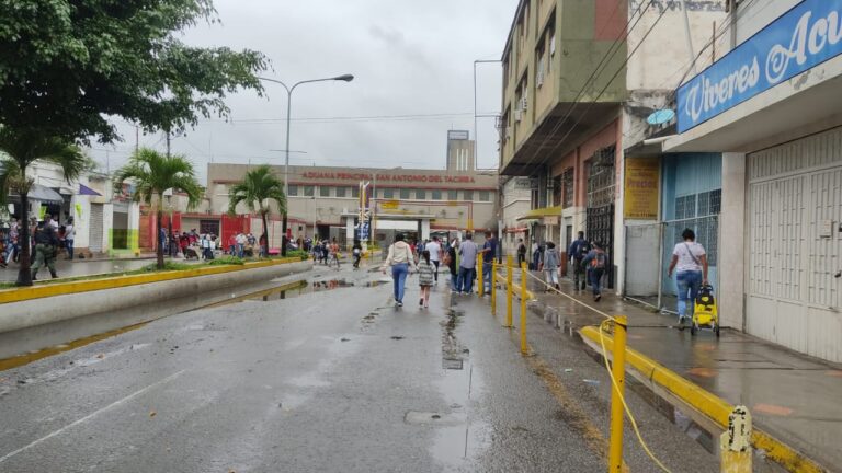 Martes de precipitaciones y de cédula par por los tramos binacionales