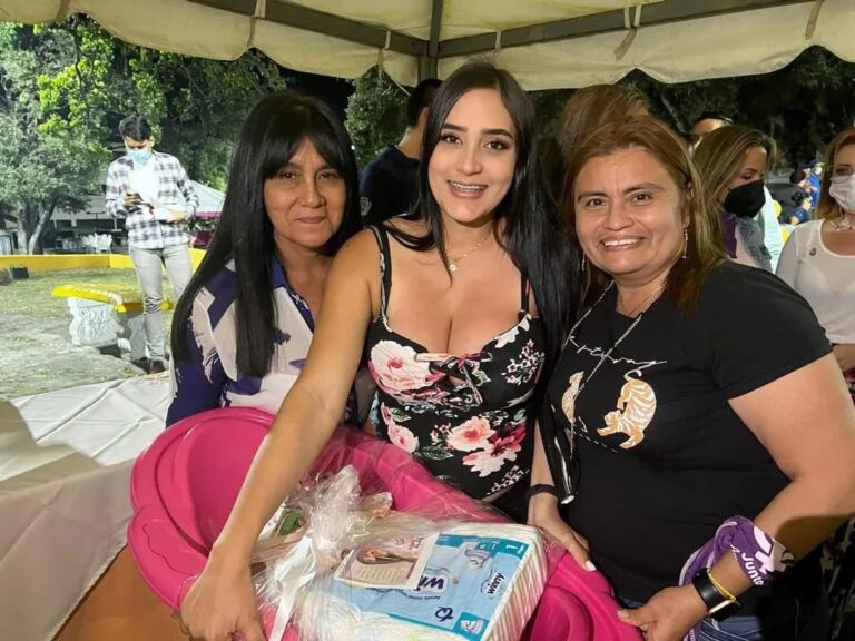 Mujeres de Cárdenas exhibieron potencial productivo en su día