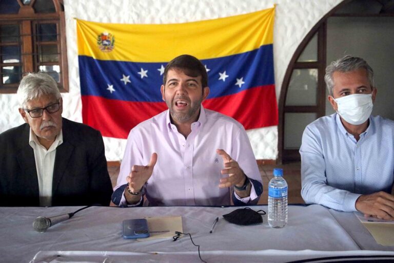 “Dejen que las organizaciones políticas resuelvan sus problemas”