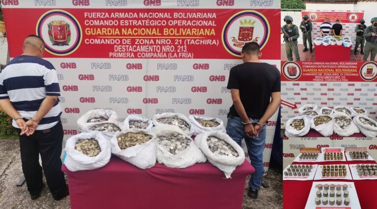 Capturan a dos hombres con nueve bultos de monedas venezolanas en desuso