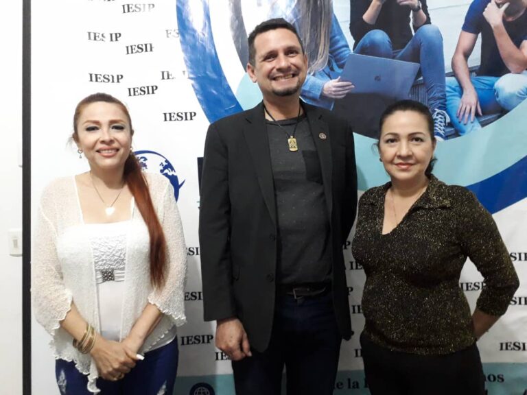 Médicos expertos dictarán diplomado gratuito sobre la prevención del bullying