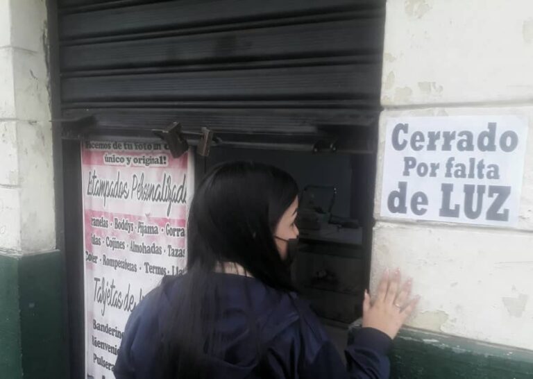 Persisten los apagones