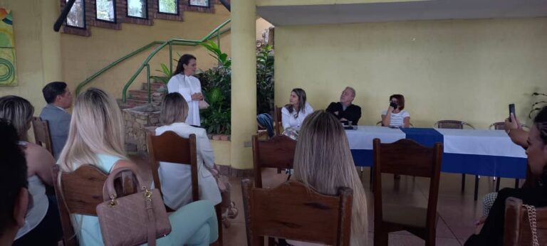 Primer encuentro de lo que será Mujer Virtuosa Fest-2022