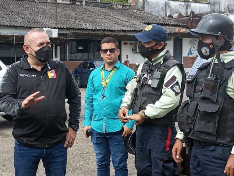 Denuncian grave deterioro en parque automotor de la Policía