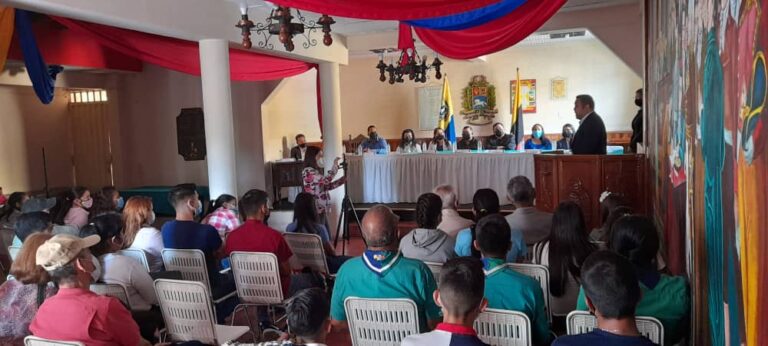 Capacho Viejo honra a los talentos jóvenes por el Día de la Juventud