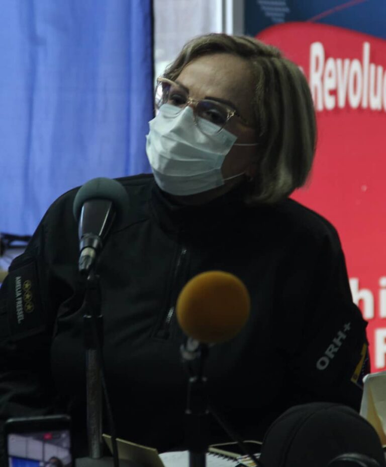 Más personas acuden a ponerse la vacuna de refuerzo