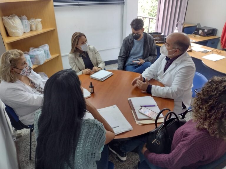 Coordinan planes de trabajo Corposalud y la Fundación Familia