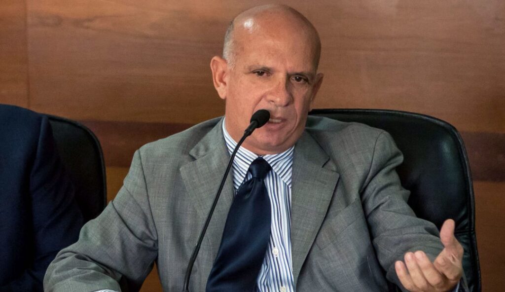 ¿Por qué «El Pollo» Carvajal se negó a declarar en contra de Gustavo Petro?
