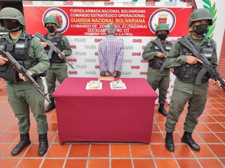 Detenido abuelo con envoltorios de droga en El Carira de La Fría