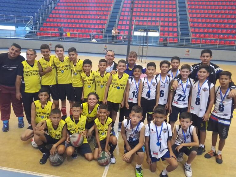 Rubio y El Piñal campeones en Estadal de Minivol