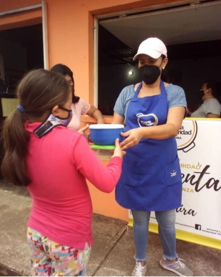 Comedores solidarios para niños de Junín