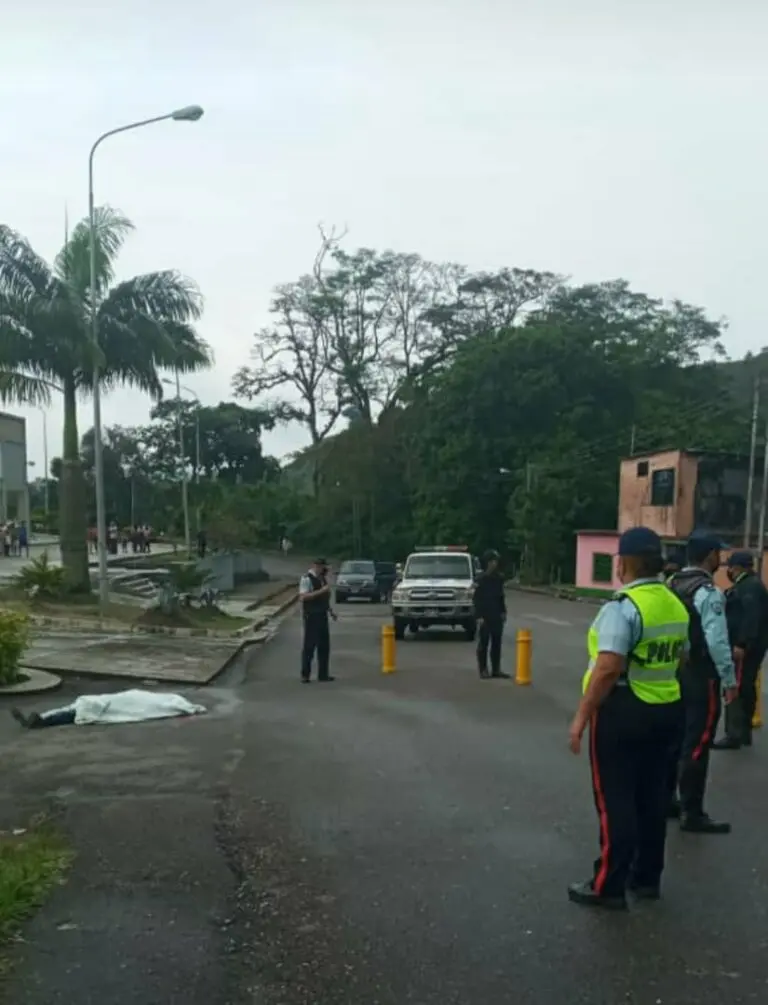Para despojarlo de la motocicleta asesinan a barbero en Santa Ana
