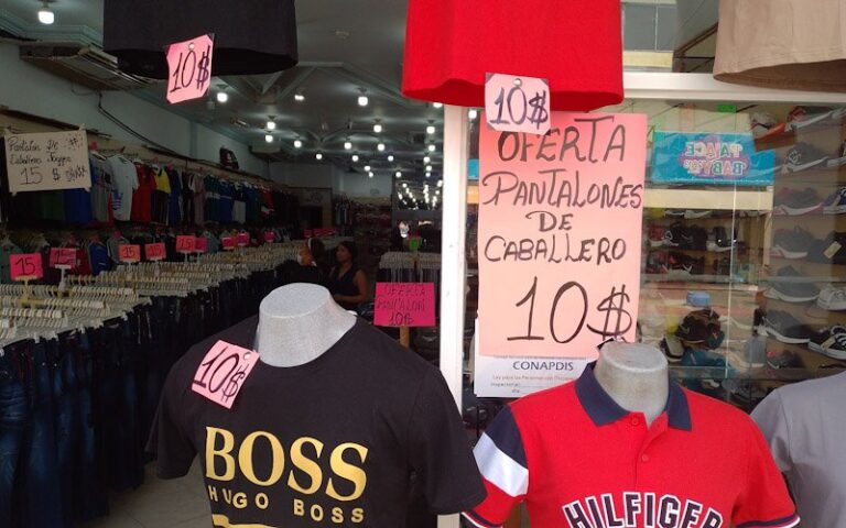 Algunos comerciantes de Barcelona suspendieron  cobro en divisas ante confusión por nuevo impuesto