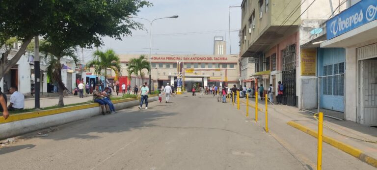Lunes de cédula par por los tramos binacionales