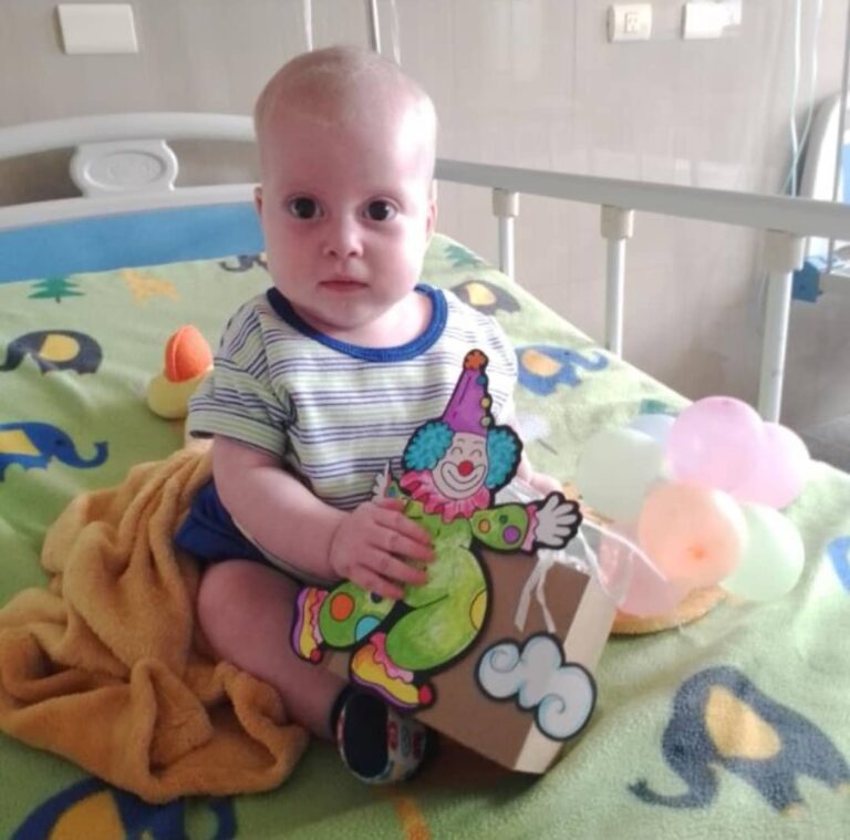 Abraham Salcedo requiere de tu apoyo