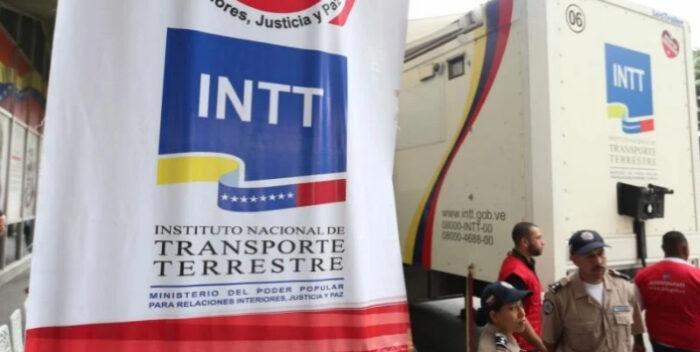 Denuncian dificultad para registrar título de un carro en el INTT