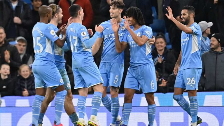 Manchester City a la defensa del liderato