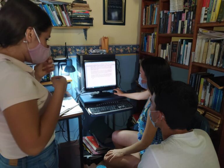 Afectados universitarios por los cortes eléctricos