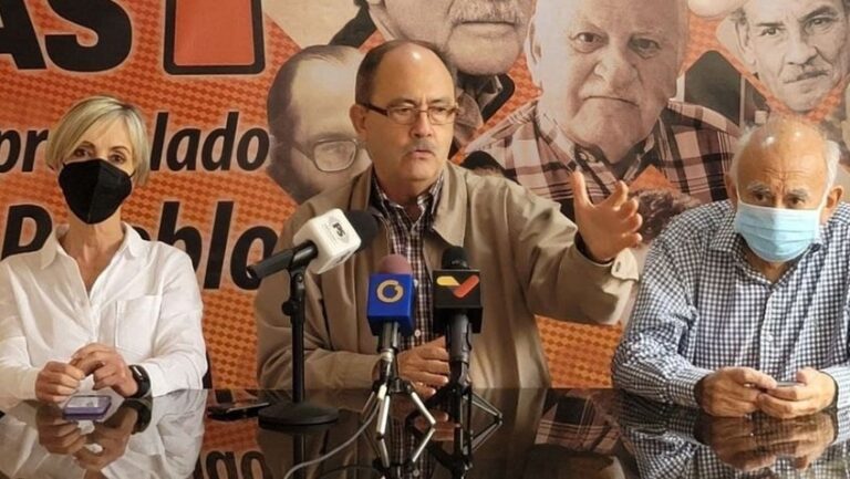 Tres partidos opositores respaldan cese de sanciones