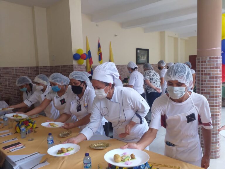 Escuela Taller de Villa del Rosario: Celebrar la cocina binacional