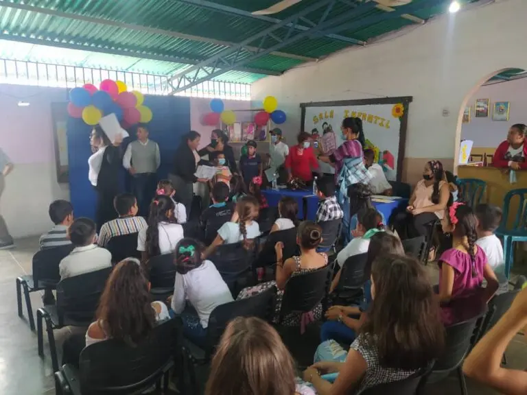 La lectura vibró en la biblioteca de Naranjales